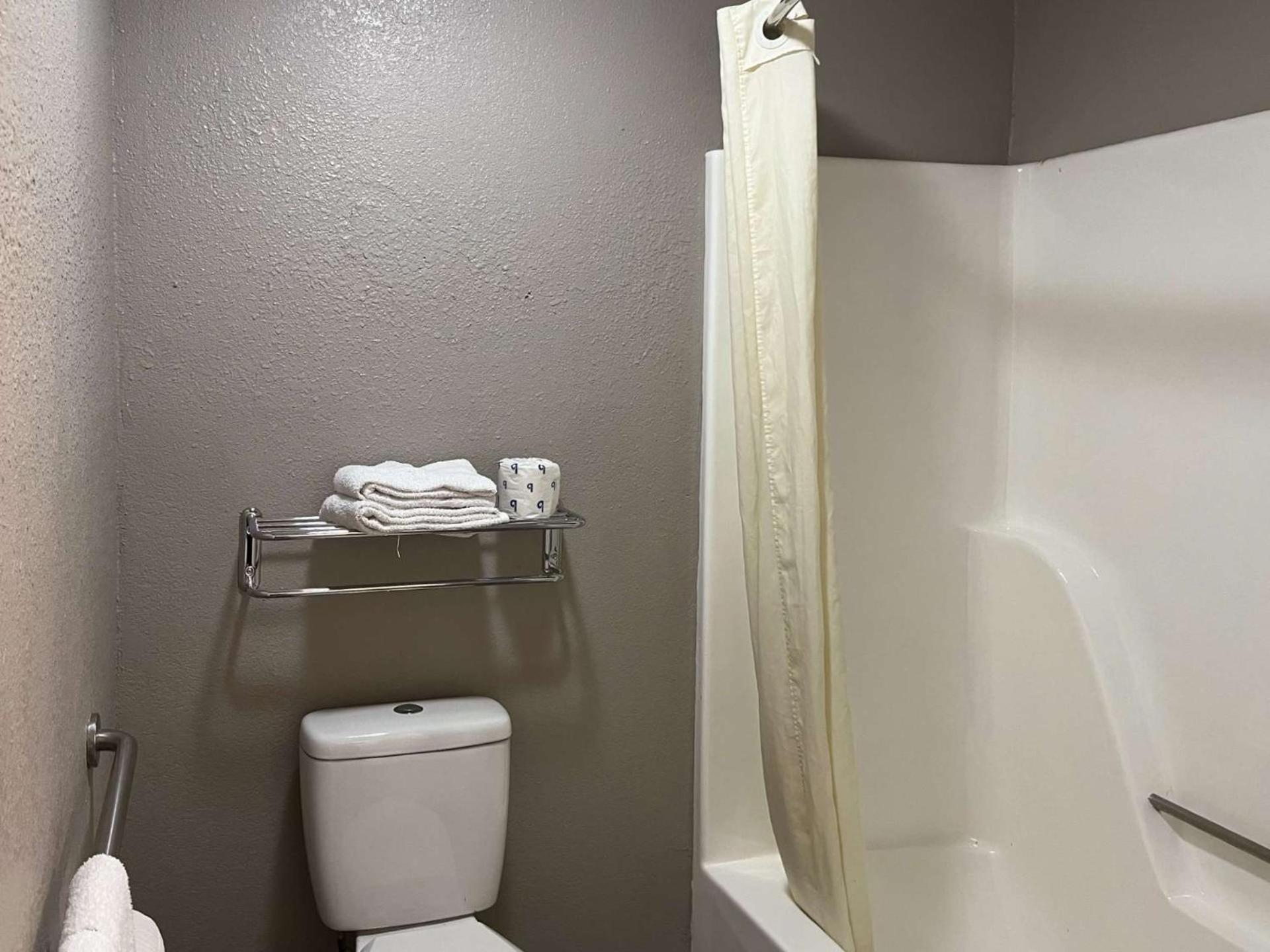 Studio 6 Suites Hurricane, Wv Buitenkant foto