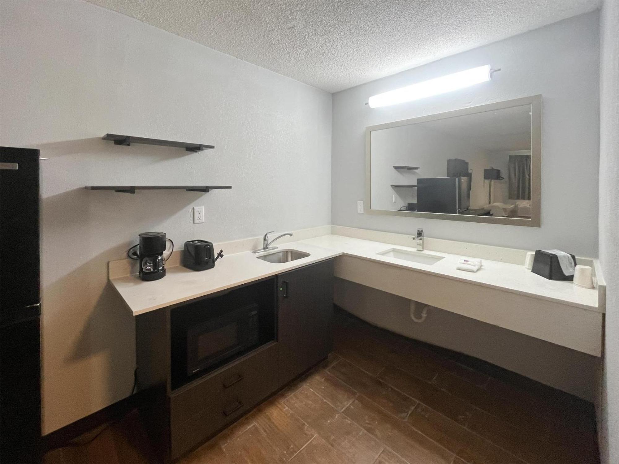 Studio 6 Suites Hurricane, Wv Buitenkant foto